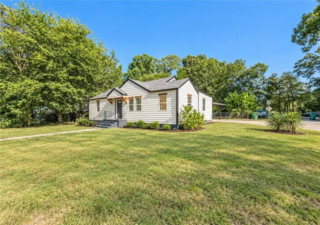 Photo 2 of Single family home for sale at 1046 Cheaves St, Forest Park, GA 30297 | MLS# 7835099 | Listing updated on 2026-09-11