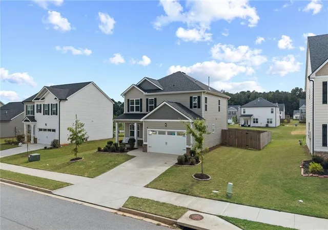 Photo 3 of Single family home for sale at 915 Graham Campbell Ln, Statham, GA 30666 | MLS# 7844607 | Listing updated on 2026-09-29