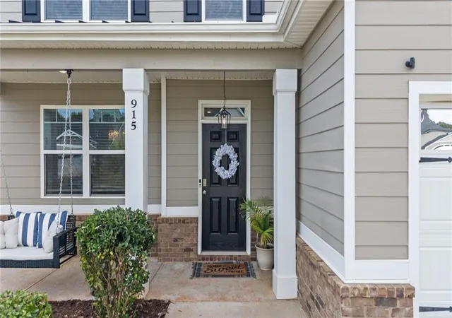 Photo 4 of Single family home for sale at 915 Graham Campbell Ln, Statham, GA 30666 | MLS# 7844607 | Listing updated on 2026-09-29