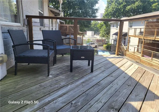 Listing Photo 5 - Condo for sale in building located at 40 Daniel St Se, Atlanta, GA 30312 - Unit #7