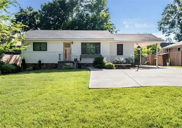 Photo 1 of Single family home for sale at 1416 N Druid Hills Rd Ne, Brookhaven, GA 30319 | MLS# 7832825 | Listing updated on 2026-09-05