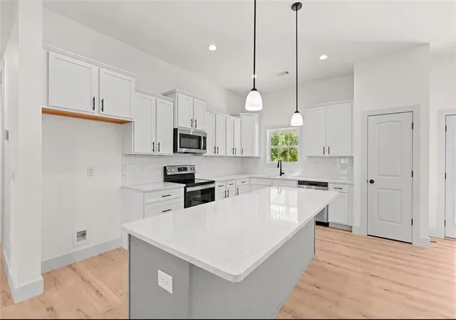 Photo 1 of Single family home for sale at 311 Bethel Church Rd, Carrollton, GA 30117 | MLS# 7852481 | Listing updated on 2026-10-11