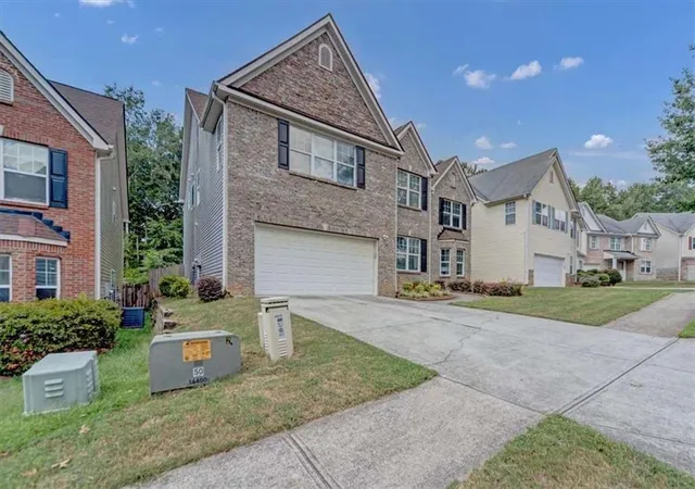 Photo 3 of Single family home for sale at 4633 Beau Point Ct, Snellville, GA 30039 | MLS# 7833690 | Listing updated on 2026-09-08