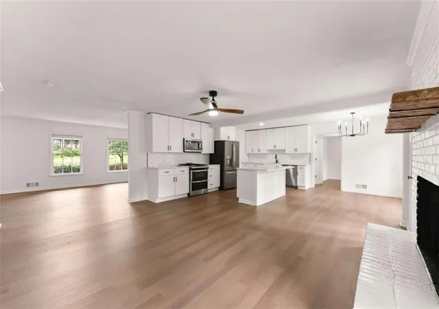 Photo 2 of Single family home for sale at 570 Cedar Crk Dr, Athens, GA 30605 | MLS# 7831515 | Listing updated on 2026-09-03