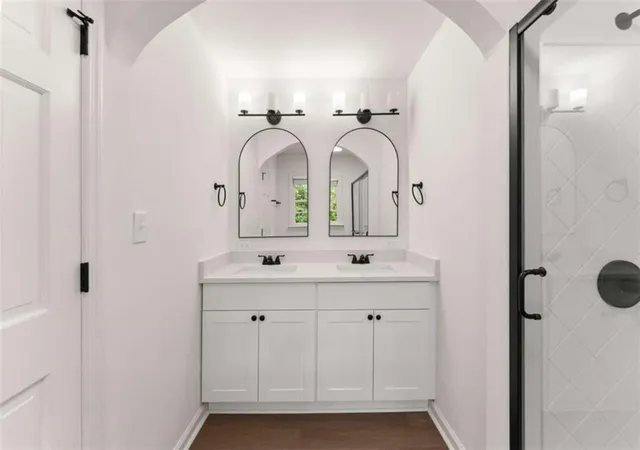 Photo 2 of Single family home for sale at 570 Cedar Crk Dr, Athens, GA 30605 | MLS# 7831515 | Listing updated on 2026-09-03