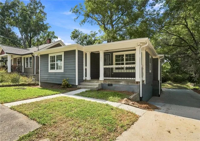 Photo 1 of Single family home for sale at 1047 Sw Peeples St Sw, Atlanta, GA 30310 | MLS# 7827835 | Listing updated on 2026-09-03
