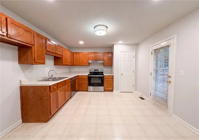Photo 2 of Single family home for sale at 100 Betty Ln, Carrollton, GA 30116 | MLS# 7835347 | Listing updated on 2026-09-12
