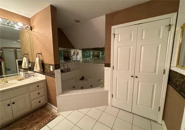 Photo 4 of Single family home for sale at 1575 Windstone Dr, Ringgold, GA 30736 | MLS# 7853038 | Listing updated on 2026-10-26