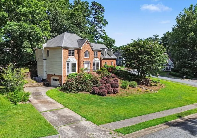 Photo 3 of Single family home for sale at 5796 Brookstone View, Acworth, GA 30101 | MLS# 7801180 | Listing updated on 2026-10-29