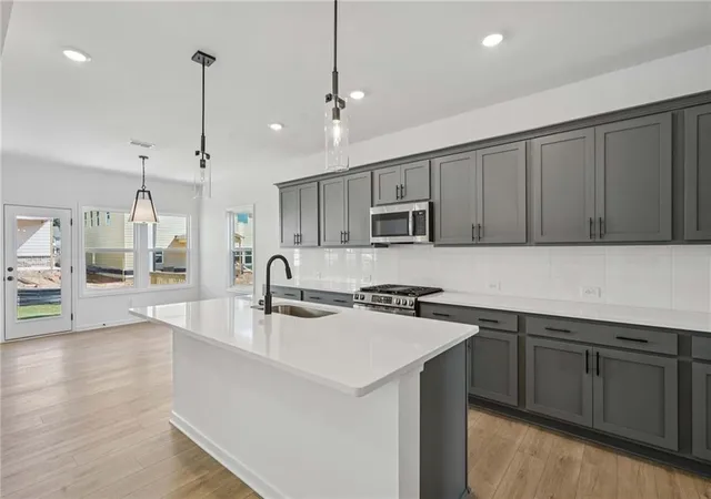 Photo 4 of Single family home for sale at 5456 Hargrove Way, Flowery Branch, GA 30542 | MLS# 7833167 | Listing updated on 2026-09-14