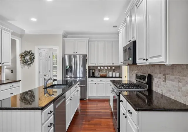 Photo 4 of Sale Pending at 362 Hanover Dr, Villa Rica, GA 30180 | MLS# 7796689 | Listing updated on 2026-09-12