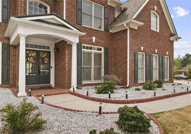 Photo 2 of Sale Pending at 101 Green Branch Dr, Tyrone, GA 30290 | MLS# 7790927 | Listing updated on 2026-09-18