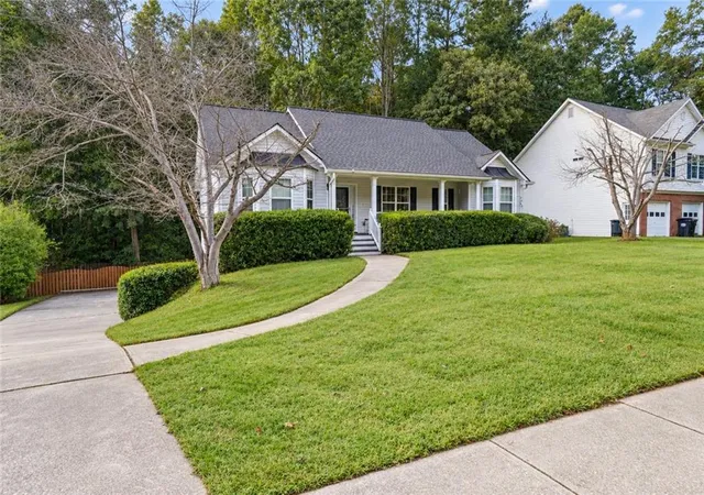 Photo 2 of Single family home for sale at 3874 Saint George Ter Sw, Powder Springs, GA 30127 | MLS# 7844127 | Listing updated on 2026-09-27