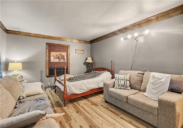 Photo 3 of Single family home for sale at 719 Sherwood Dr, Griffin, GA 30224 | MLS# 7832552 | Listing updated on 2026-09-30