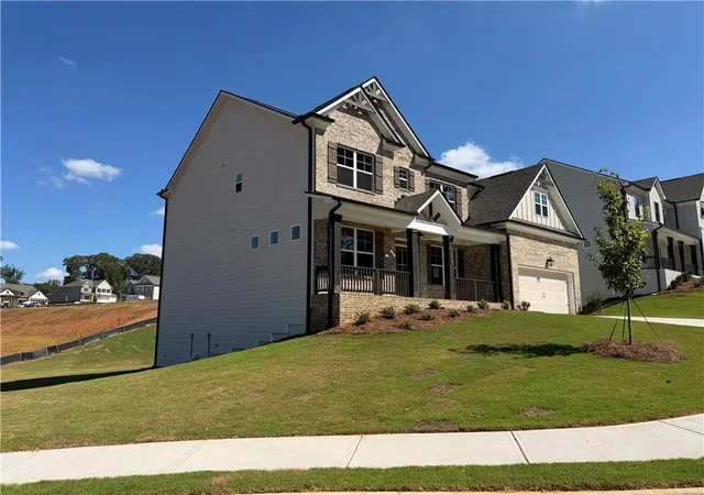 Photo 2 of Single family home for sale at 1096 Hawkins Crk Dr, Jefferson, GA 30549 | MLS# 7774583 | Listing updated on 2026-09-09
