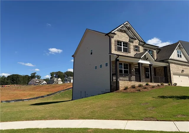 Photo 2 of Single family home for sale at 1096 Hawkins Crk Dr, Jefferson, GA 30549 | MLS# 7774583 | Listing updated on 2026-09-09