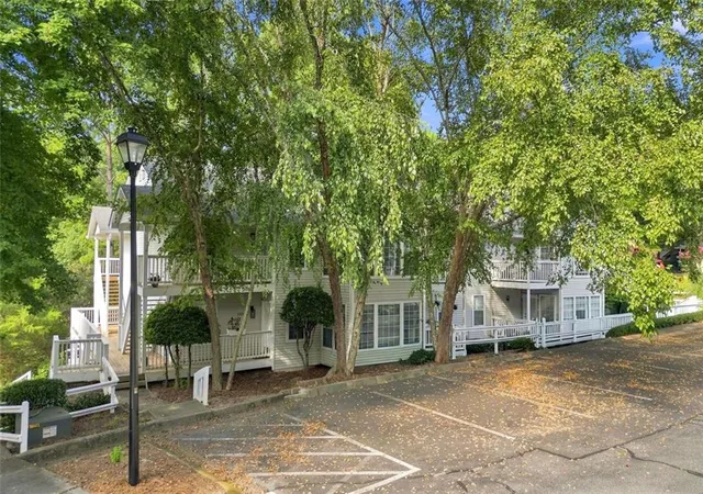 Condo for sale at 1301 Gettysburg Pl, Sandy Springs, GA 30350 | MLS# 7827668