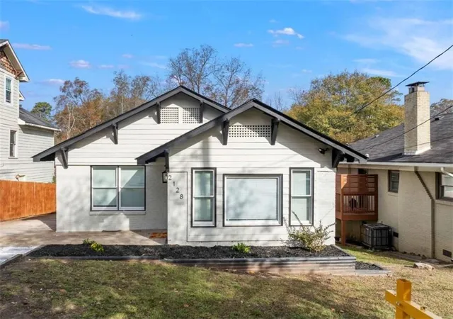 Photo 2 of Single family home for sale at 2128 Hosea L Williams Dr, Atlanta, GA 30317 | MLS# 7799106 | Listing updated on 2026-09-18