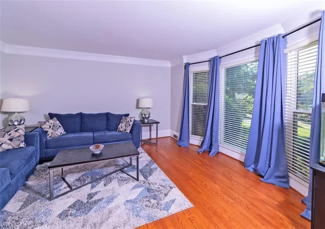 Photo 4 of Single family home for sale at 415 Spindle Ct, Sandy Springs, GA 30350 | MLS# 7832363 | Listing updated on 2026-09-11