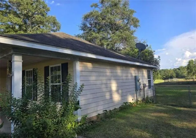 Photo 3 of Sale Pending at 107 Tallulah Ln, Leesburg, GA 31763 | MLS# 7832138 | Listing updated on 2026-10-22