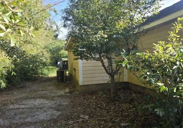 Photo 3 of Sale Pending at 107 Tallulah Ln, Leesburg, GA 31763 | MLS# 7832138 | Listing updated on 2026-10-22