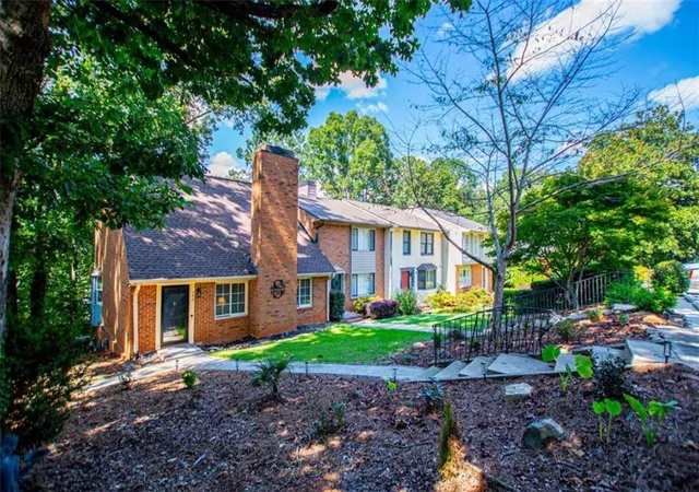 Photo 2 of Single family home for sale at 122 Mill Strm, Carrollton, GA 30117 | MLS# 7835950 | Listing updated on 2026-09-11