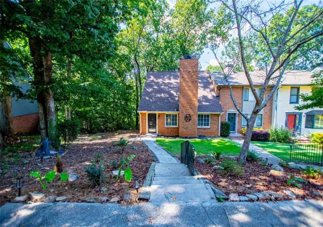 Photo 2 of Single family home for sale at 122 Mill Strm, Carrollton, GA 30117 | MLS# 7835950 | Listing updated on 2026-09-11