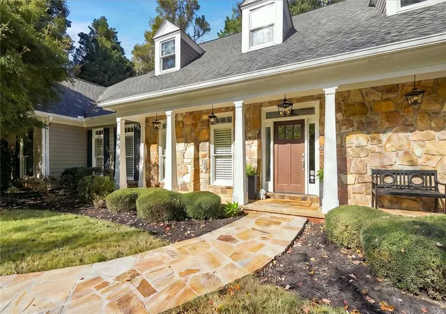 Photo 2 of Single family home for sale at 140 Grogans Landing, Sandy Springs, GA 30350 | MLS# 7856740 | Listing updated on 2026-10-27