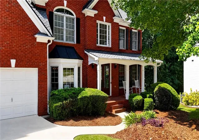 Photo 3 of Single family home for sale at 192 Mistybrook Cir, Stone Mountain, GA 30087 | MLS# 7834378 | Listing updated on 2026-09-13