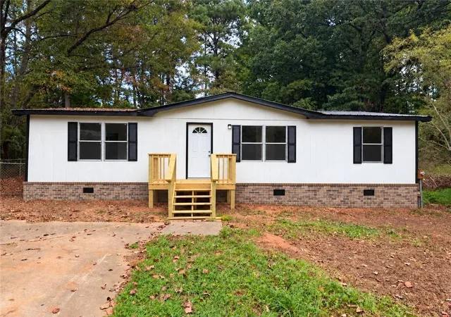 Photo 1 of Sale Pending at 6125 River Run Cir, Gainesville, GA 30506 | MLS# 7836455 | Listing updated on 2026-10-12
