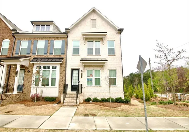 Townhouse for sale at 4209 Tifton Ln, Sugar Hill, GA 30518 | MLS# 7833645