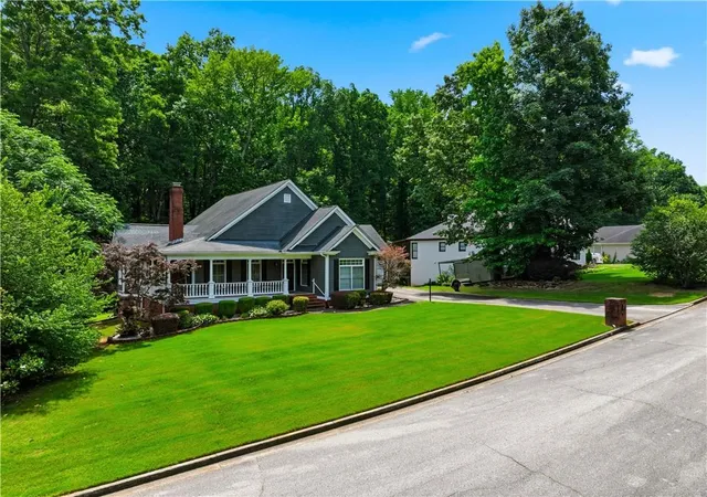 Photo 2 of Single family home for sale at 170 Dunning Keep, Covington, GA 30016 | MLS# 7836811 | Listing updated on 2026-09-12