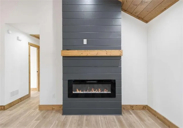 Photo 3 of Single family home for sale at 1883 Newport Dr, Ellijay, GA 30540 | MLS# 7831384 | Listing updated on 2026-09-03