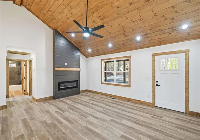 Photo 4 of Single family home for sale at 1883 Newport Dr, Ellijay, GA 30540 | MLS# 7831384 | Listing updated on 2026-09-03