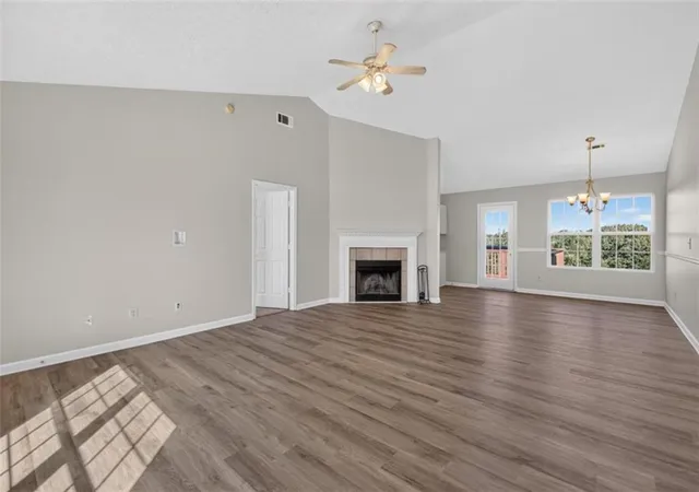 Photo 4 of Single family home for sale at 102 Princess Cir, Griffin, GA 30224 | MLS# 7858224 | Listing updated on 2026-10-23