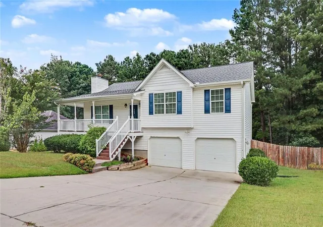 Photo 4 of Sale Pending at 360 Beckett Dr, Dallas, GA 30132 | MLS# 7832576 | Listing updated on 2026-09-16