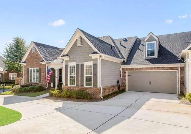 Photo 2 of Condo for sale at 1812 Manor View Cir #10, Acworth, GA 30101 | MLS# 7838472 | Listing updated on 2026-10-07