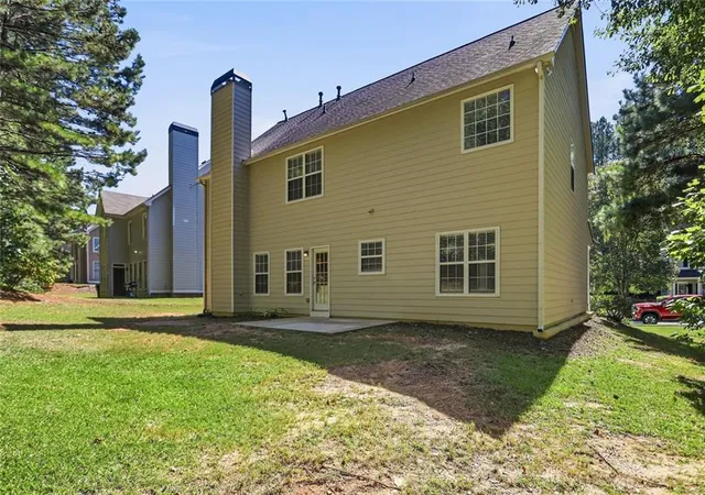 Photo 3 of Single family home for sale at 224 Hunt Crk Dr, Acworth, GA 30101 | MLS# 7859006 | Listing updated on 2026-10-27