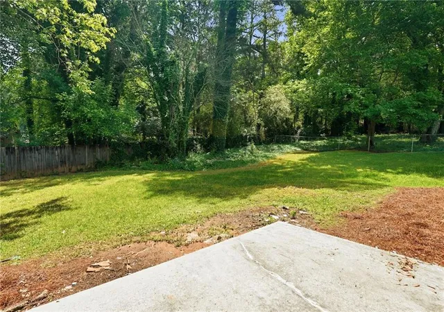 Photo 4 of Sale Pending at 1808 Singer Way, Lithonia, GA 30058 | MLS# 7767503 | Listing updated on 2026-09-24