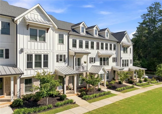 Photo 1 of Condo for sale at 2054 Cortland Rd, Alpharetta, GA 30009 | MLS# 7834523 | Listing updated on 2026-09-16