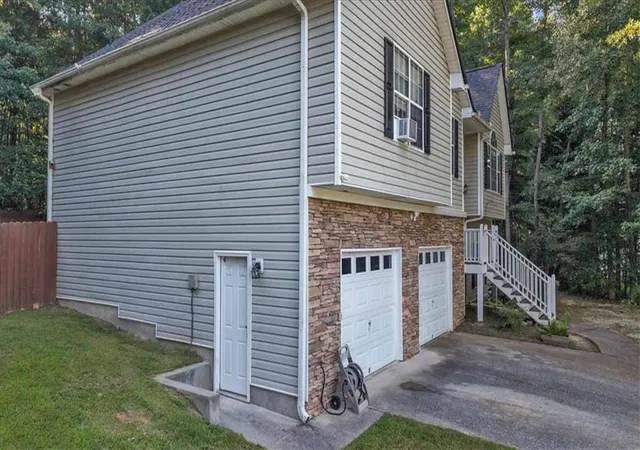 Photo 3 of Single family home for sale at 321 Four Oaks Dr, Powder Springs, GA 30127 | MLS# 7836900 | Listing updated on 2026-09-20