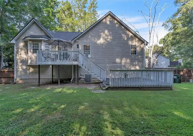 Photo 3 of Single family home for sale at 321 Four Oaks Dr, Powder Springs, GA 30127 | MLS# 7836900 | Listing updated on 2026-09-20