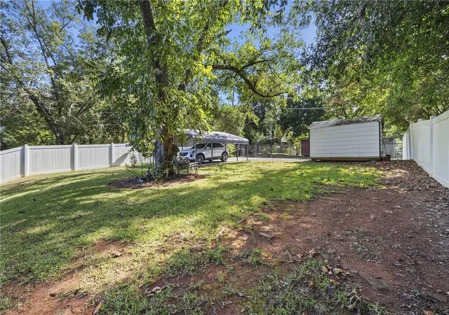 Photo 4 of Single family home for sale at 143 Over St NW, Thomaston, GA 30286 | MLS# 7844189 | Listing updated on 2026-09-26