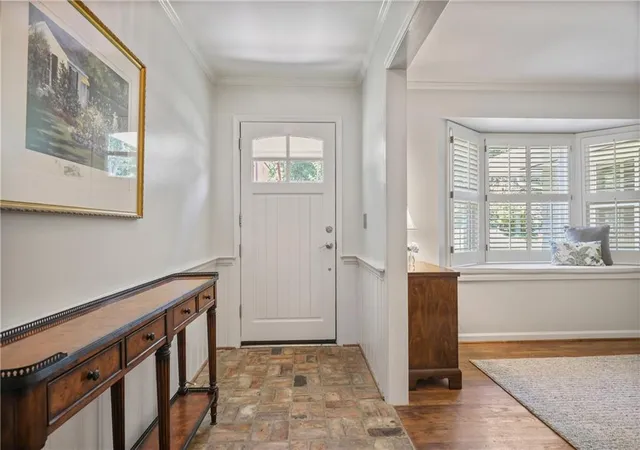 Photo 4 of Sale Pending at 990 Winding Crk Trl, Sandy Springs, GA 30328 | MLS# 7834754 | Listing updated on 2026-09-24
