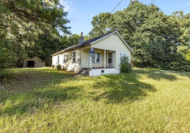 Photo 3 of Sale Pending at 1838 Cedartown Hwy, Rockmart, GA 30153 | MLS# 7839414 | Listing updated on 2026-10-16