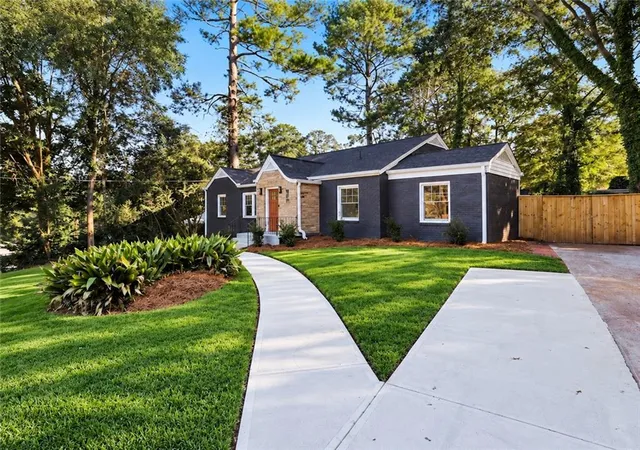 Photo 2 of Single family home for sale at 1807 Buckeye St, Atlanta, GA 30310 | MLS# 7851731 | Listing updated on 2026-10-29