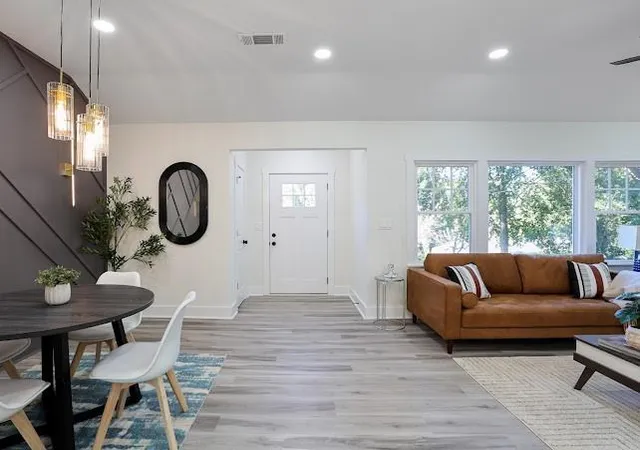 Photo 4 of Single family home for sale at 1807 Buckeye St, Atlanta, GA 30310 | MLS# 7851731 | Listing updated on 2026-10-29