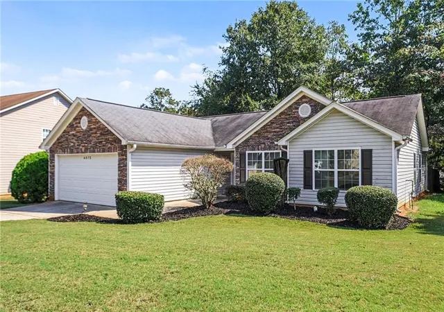 Photo 2 of Sale Pending at 6075 Castlegate Dr, Douglasville, GA 30135 | MLS# 7838428 | Listing updated on 2026-10-17
