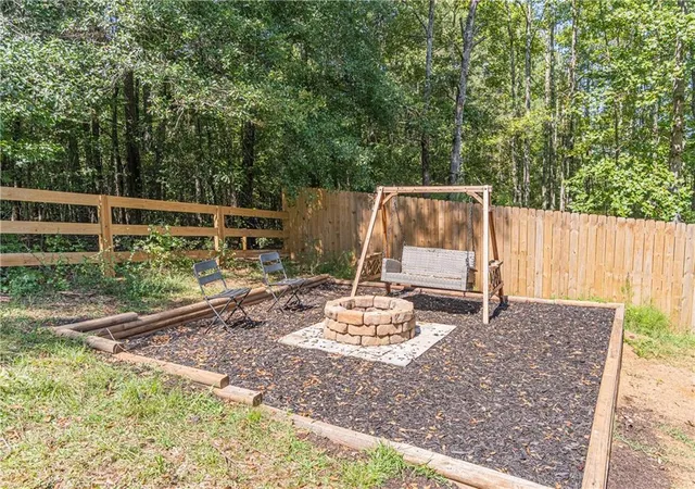 Photo 3 of Sale Pending at 316 Wyngate Rd, Auburn, GA 30011 | MLS# 7830328 | Listing updated on 2026-09-26