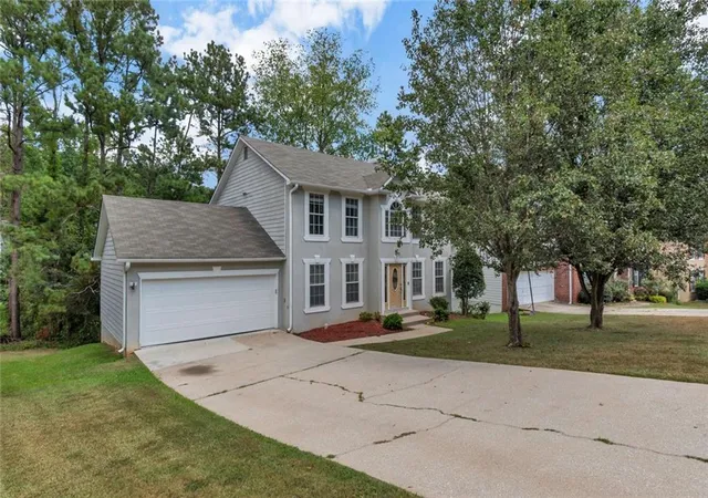 Photo 2 of Sale Pending at 570 Watson Bay, Stone Mountain, GA 30087 | MLS# 7834510 | Listing updated on 2026-09-29